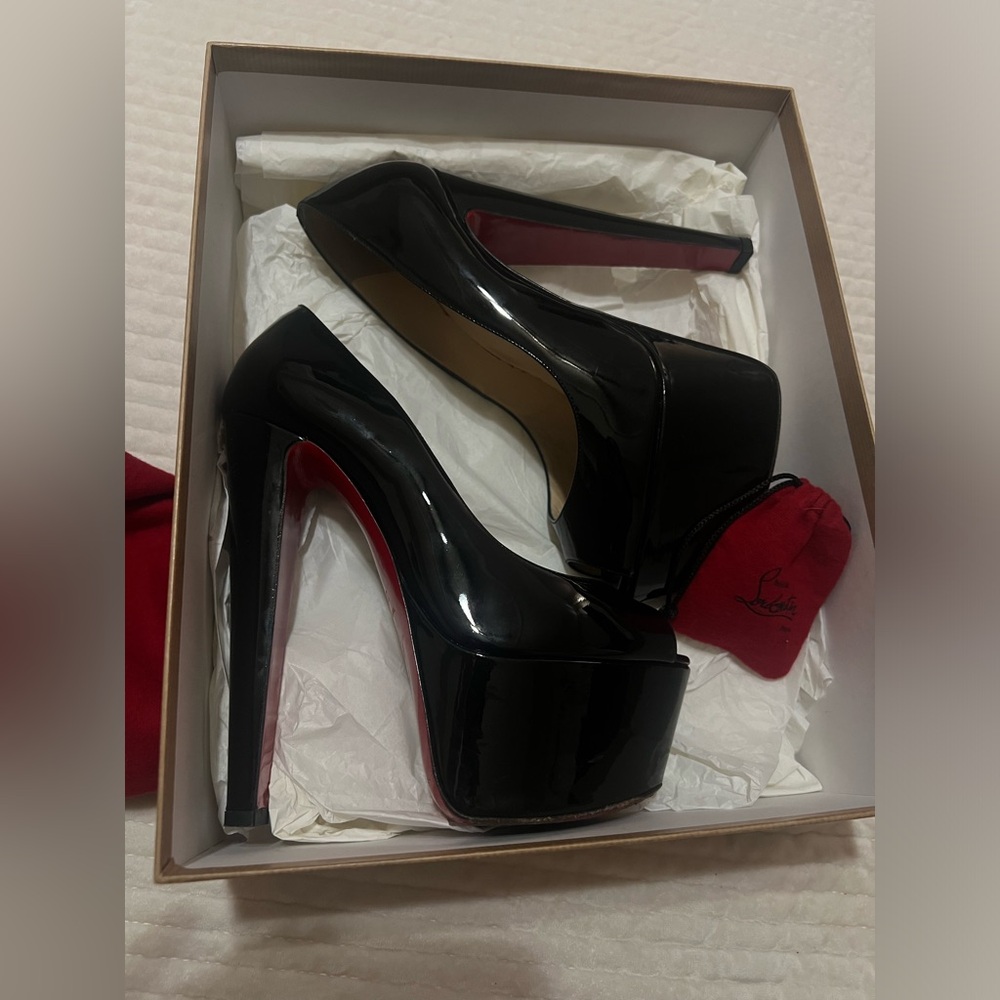 Christian Louboutin Black Platform Altareva 160